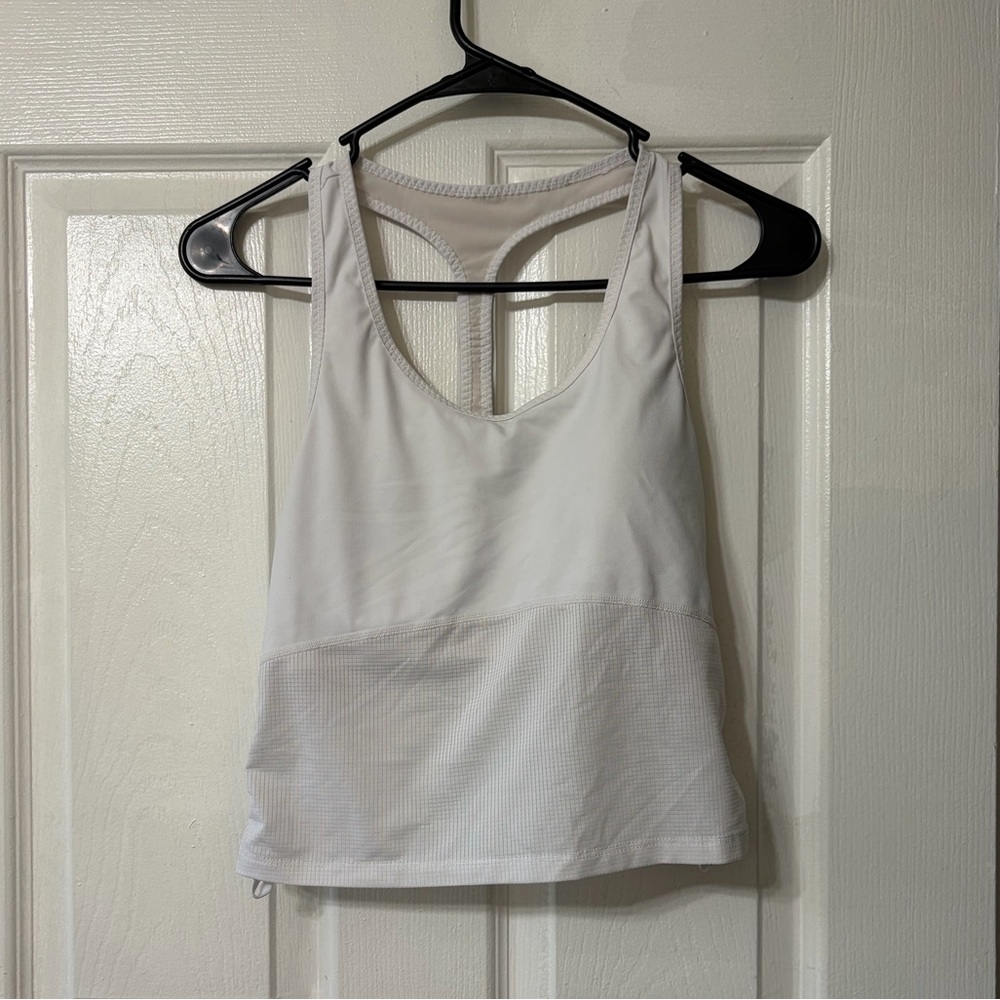 Fabletics Women’s M White Sports Bra Tank Top